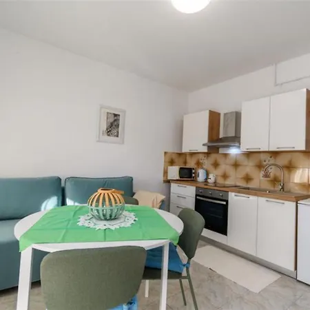 Apartment With Parking Space Punat, Krk - 26021